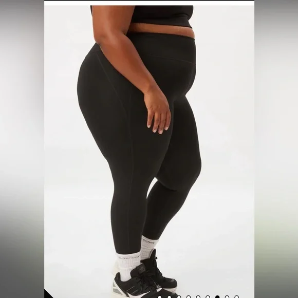 Girlfriend Collective - Black Compressive High-Rise Legging - Picture 6 of 9